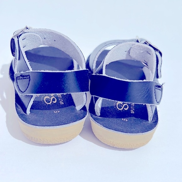 Salt water blue surfer sandals (size 5) - Picture 5 of 6